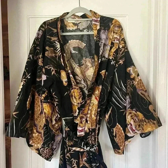 Rare Japanese Kimono - One Size HAPPICOAT Dragon and Tiger Men‘s - Picture 3 of 11